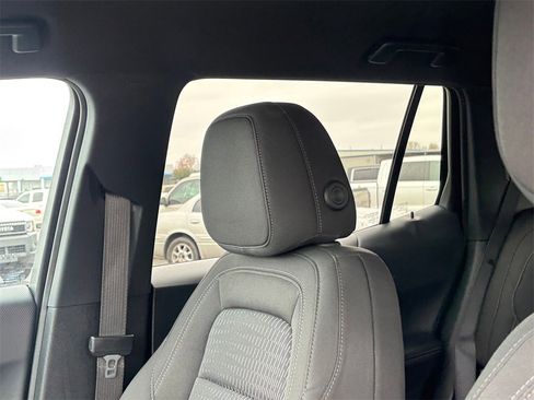 Used 2026 Chevrolet Equinox LT image 14