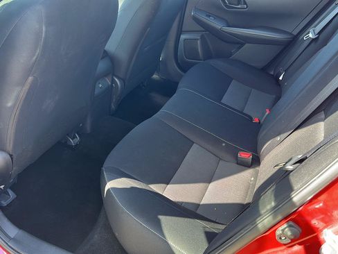 Used 2024 Nissan Sentra SV FWD image 18