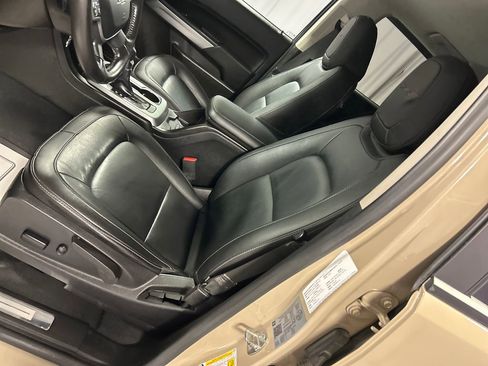 Used 2022 Chevrolet Colorado ZR2 image 12