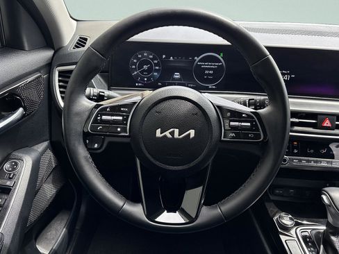 Used 2024 Kia Seltos EX AWD/4WD image 16