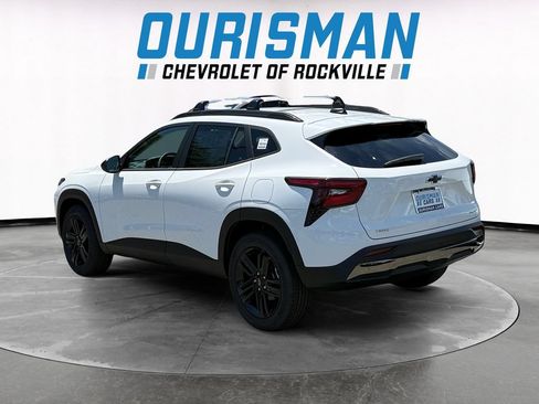 New 2026 Chevrolet Trax ACTIV w/ Sunroof Package FWD image 4