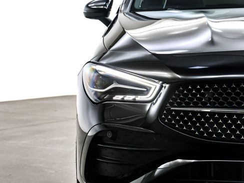 Used 2025 Mercedes-Benz CLA 250 4MATIC image 15