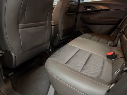 Used 2022 Chevrolet TrailBlazer RS w/ Convenience Package AWD/4WD image 21