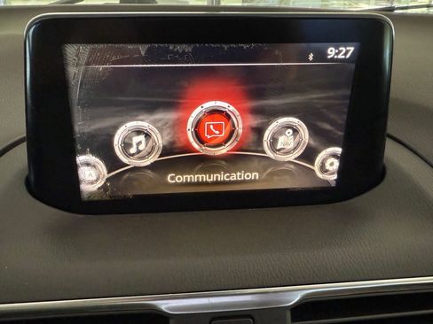 Used 2018 MAZDA MAZDA3 Grand Touring image 28