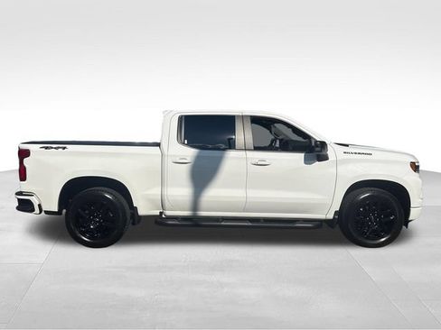 Used 2025 Chevrolet Silverado 1500 RST w/ Dark Appearance Package AWD/4WD image 6