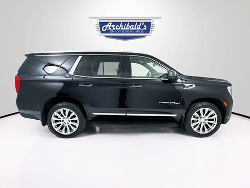 Used 2023 GMC Yukon Denali w/ Advanced Technology Package AWD/4WD image 9