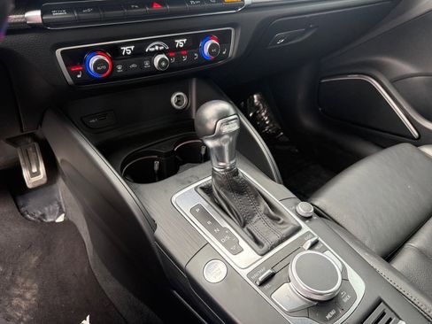 Used 2018 Audi A3 e-tron Prestige w/ Prestige Package FWD image 13