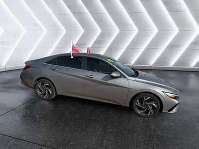 Used 2024 Hyundai Elantra Limited