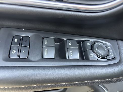 Used 2023 GMC Yukon AT4 image 26