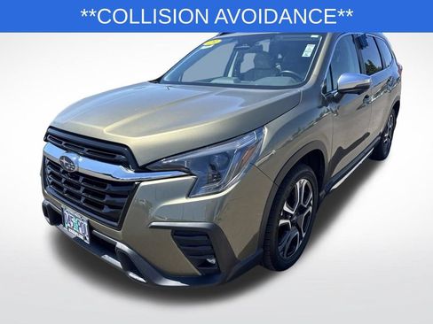 Used 2023 Subaru Ascent Limited w/ Technology Package AWD/4WD image 3