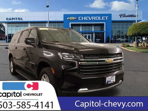 Used 2022 Chevrolet Suburban LT image 1