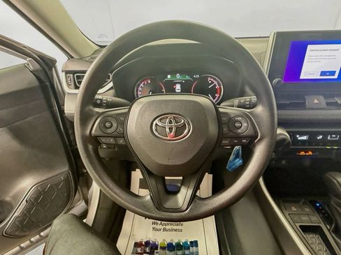 Certified 2023 Toyota RAV4 LE FWD image 11