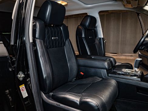 Used 2018 Toyota Tundra Platinum image 23