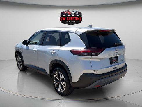 Used 2022 Nissan Rogue SV AWD/4WD image 5
