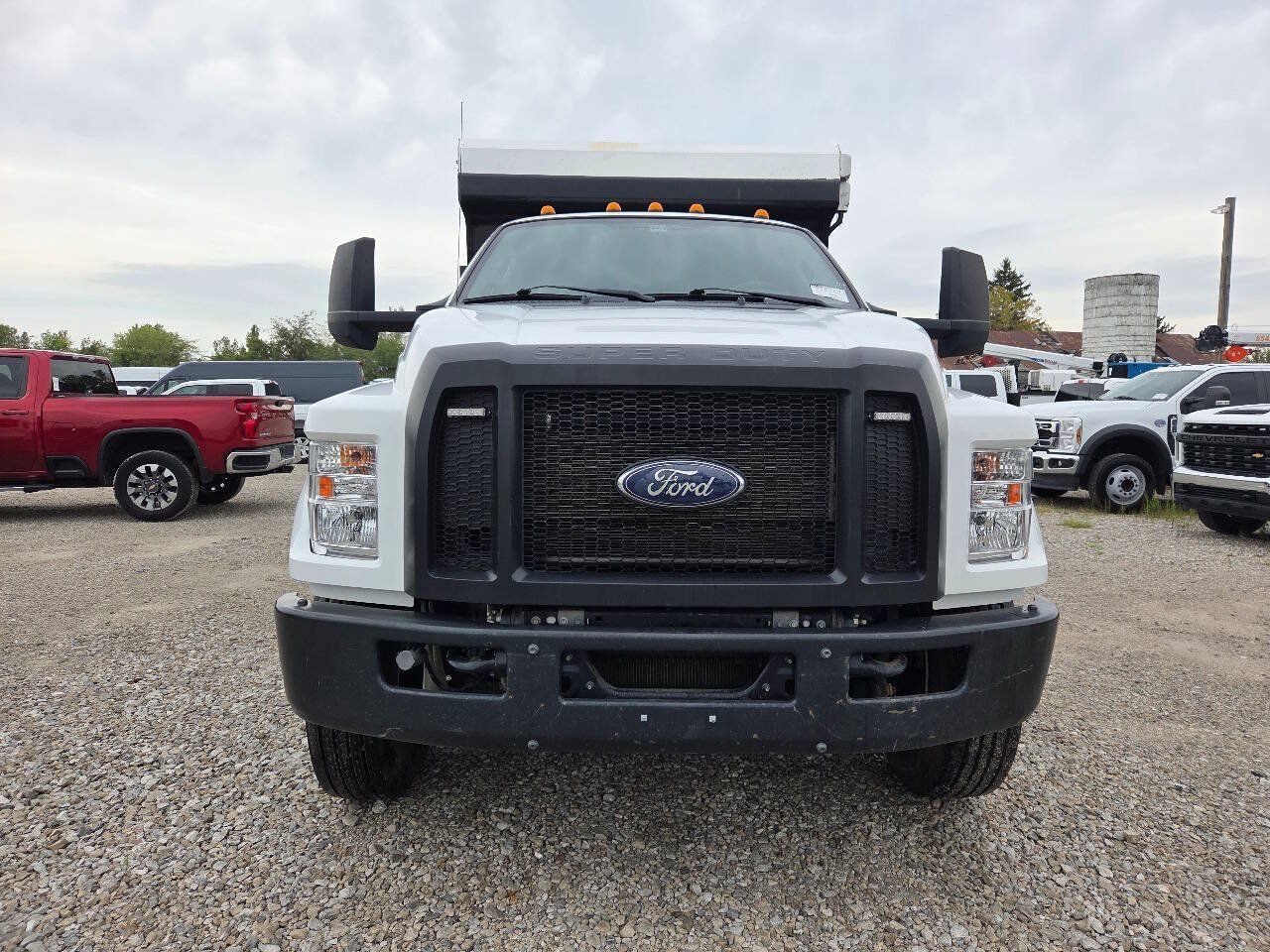 Used 2021 Ford F750 2WD Regular Cab Super Duty image 4