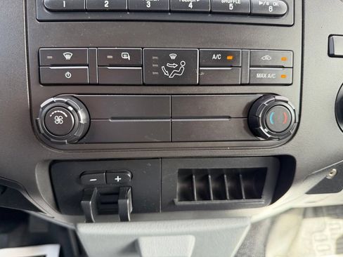 Used 2015 Ford F250 XL w/ Power Equipment Group AWD/4WD image 23