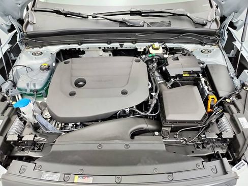 New 2026 Volvo XC40 B5 Plus w/ Protection Package Premier AWD/4WD image 28
