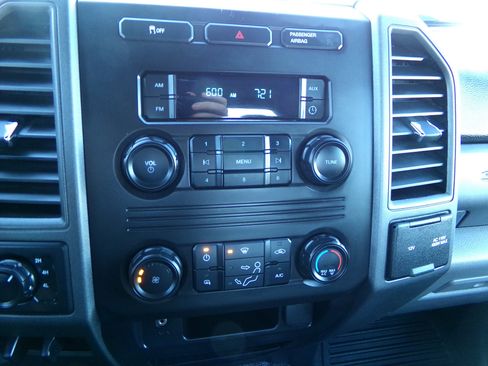 Used 2019 Ford F250 XL w/ Power Equipment Group image 19