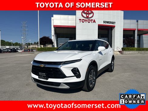 Used 2025 Chevrolet Blazer LT AWD/4WD image 1
