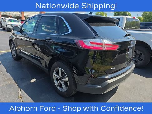 Certified 2024 Ford Edge SEL w/ Convenience Package AWD/4WD image 4