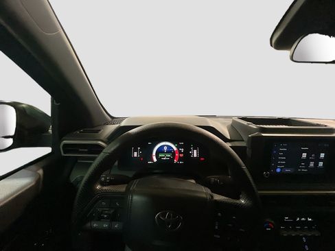 Used 2024 Toyota Tacoma SR RWD image 7