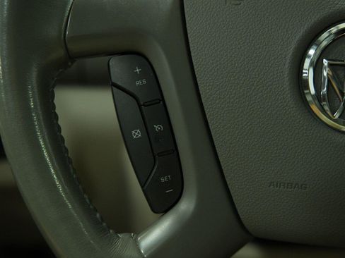 Certified 2014 Buick Enclave Premium FWD image 44