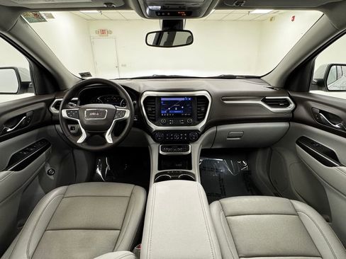 Used 2023 GMC Acadia SLT image 19