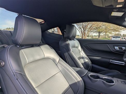 Used 2024 Ford Mustang Premium image 19