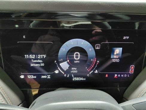 Used 2025 GMC Yukon AT4 w/ LPO, Floor Liner Package image 34