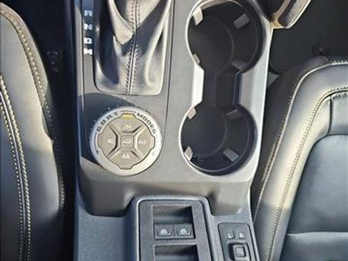 New 2025 Ford Bronco Badlands image 14