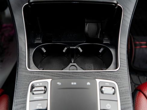 Used 2022 Mercedes-Benz GLC 300 GLC 300 image 31