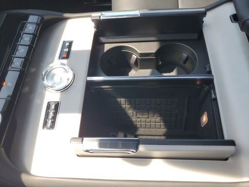 New 2026 Lincoln Navigator Reserve AWD/4WD image 26