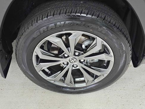 Used 2025 Toyota RAV4 XLE Premium w/ Weather Package AWD/4WD image 9