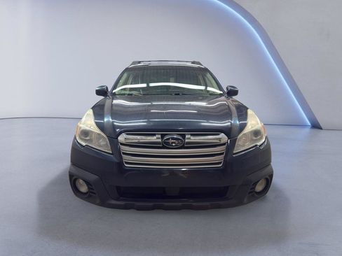 Used 2014 Subaru Outback 2.5i Premium AWD/4WD image 2