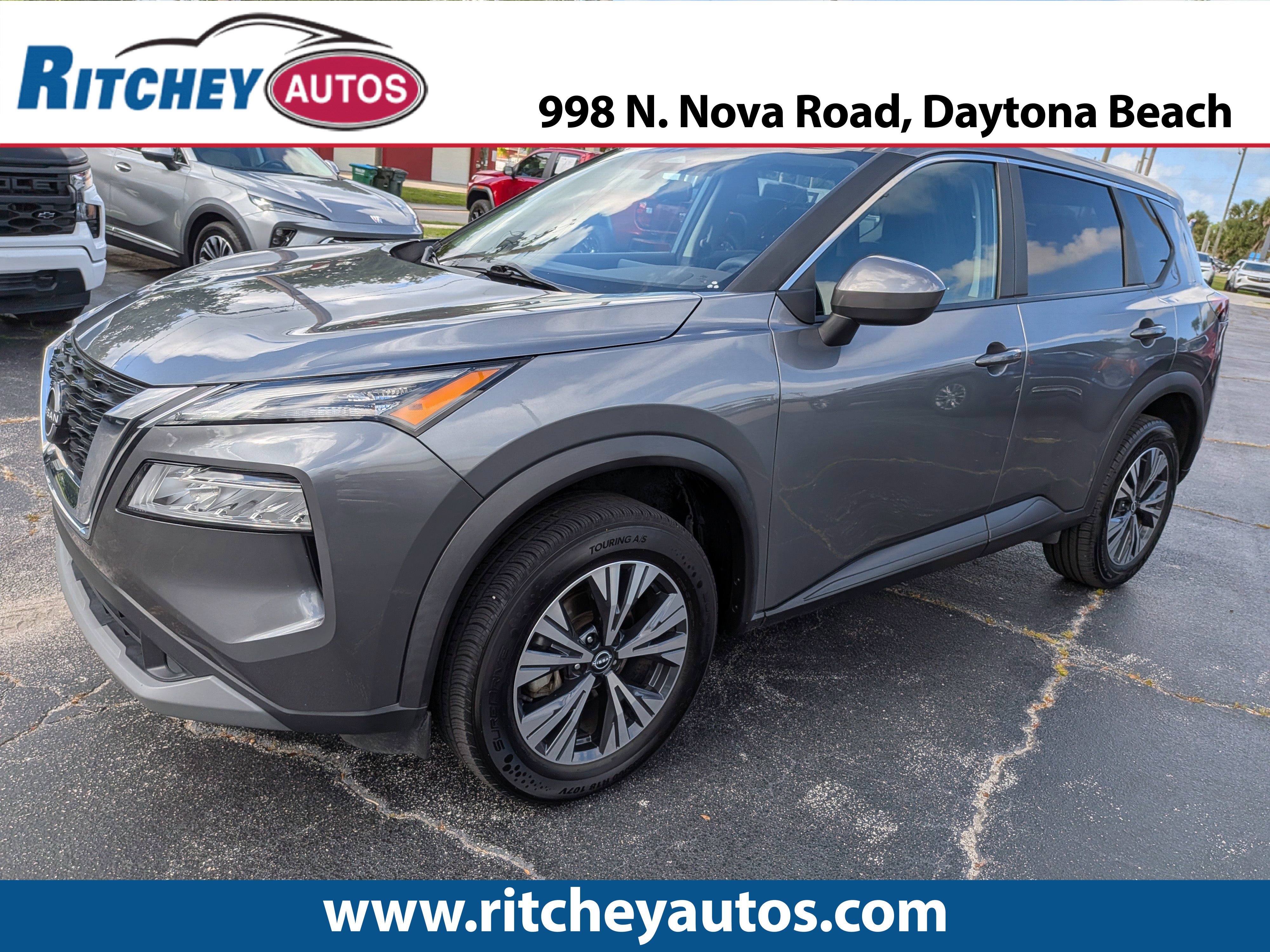 Used 2023 Nissan Rogue SV FWD image 1