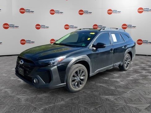 Used 2025 Subaru Outback Onyx Edition XT w/ Tech Package 3 AWD/4WD image 3