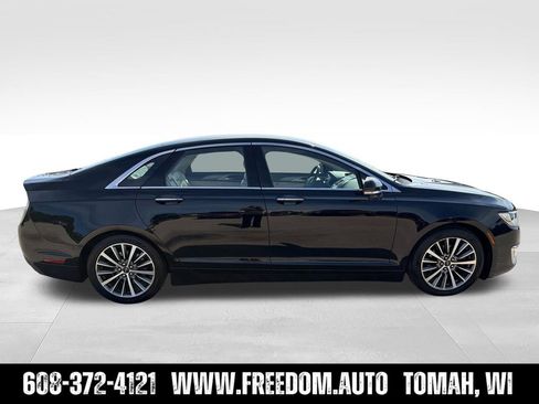Used 2017 Lincoln MKZ Premiere AWD/4WD image 9