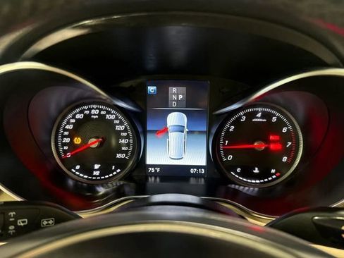 Used 2019 Mercedes-Benz GLC 300 image 18