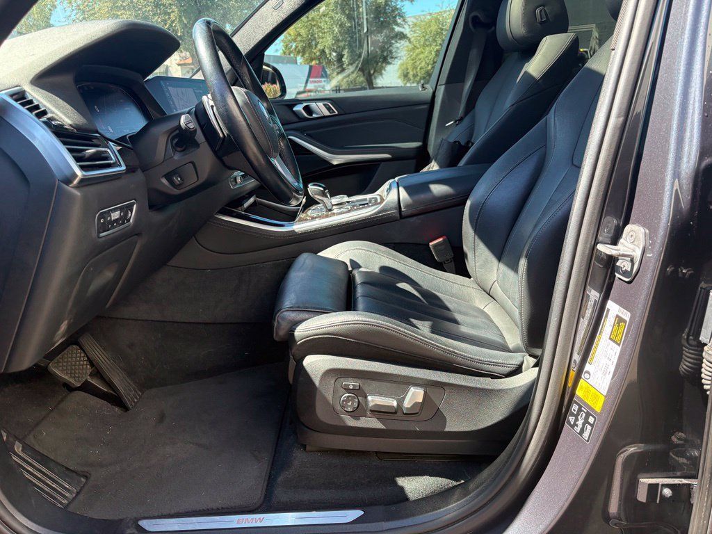 Used 2019 BMW X5 xDrive40i w/ Premium Package AWD/4WD image 8