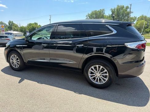 Certified 2023 Buick Enclave Essence w/ Trailering Package, 5000 lbs. AWD/4WD image 5