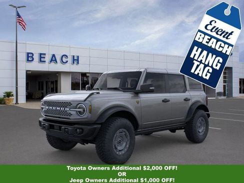 New 2025 Ford Bronco Badlands image 1