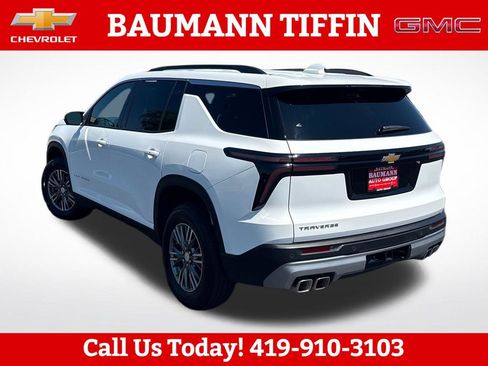 Used 2026 Chevrolet Traverse LT w/ Driver Confidence Package FWD image 5