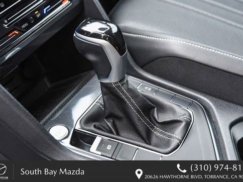 Used 2024 Volkswagen Tiguan SE image 19