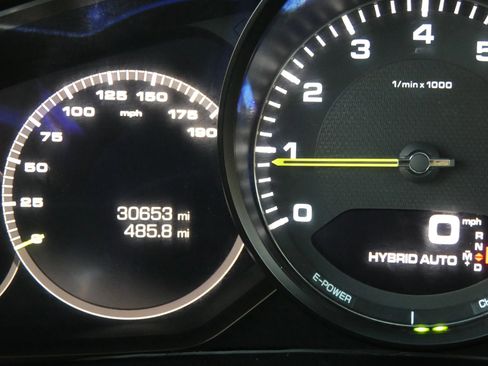 Used 2018 Porsche Panamera 4 image 74