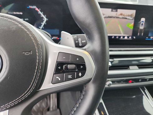 Certified 2024 BMW X7 xDrive40i w/ M Sport Package image 20