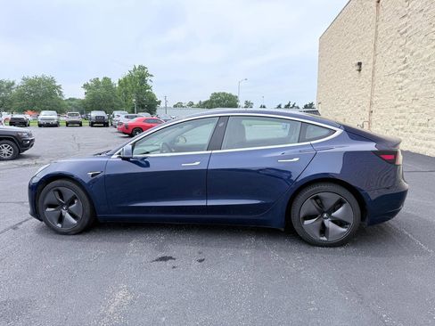 Used 2018 Tesla Model 3 Long Range RWD image 2