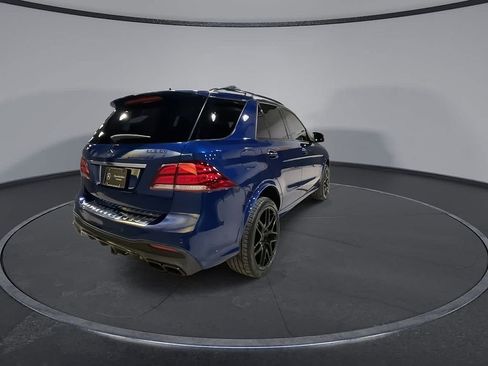 Used 2019 Mercedes-Benz GLE 63 AMG 4MATIC image 10