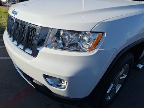 Used 2013 Jeep Grand Cherokee Overland w/ Advance Technology Group image 10