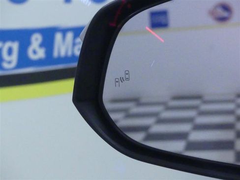 Used 2024 Toyota 4Runner Limited image 25