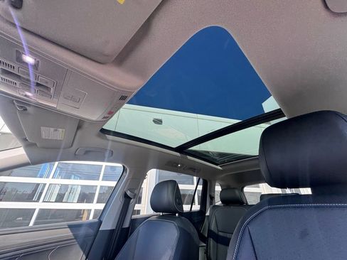 Used 2023 Volkswagen Tiguan SE image 20